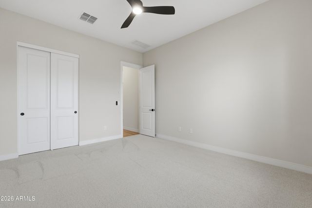 685 E GREENBACK Drive, San Tan Valley, AZ 85140