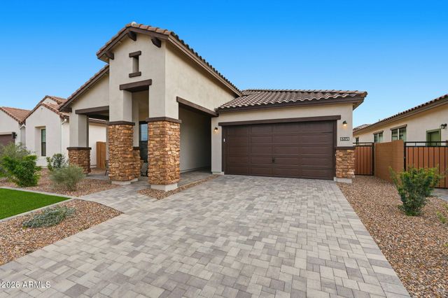 685 E GREENBACK Drive, San Tan Valley, AZ 85140