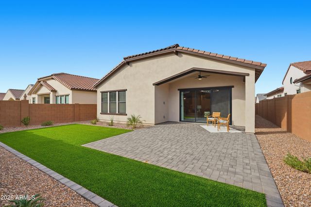 685 E GREENBACK Drive, San Tan Valley, AZ 85140