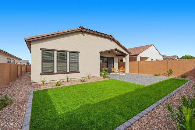 685 E GREENBACK Drive, San Tan Valley, AZ 85140