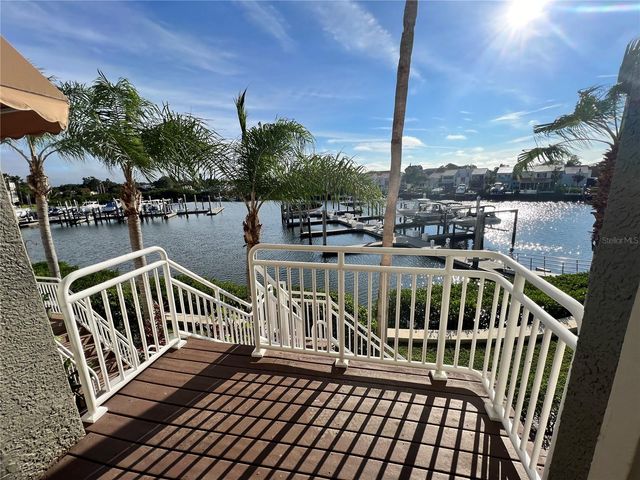 4303 SPINNAKER COVE LANE, Tampa, FL 33615