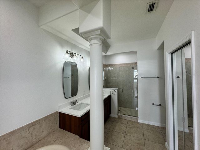 4303 SPINNAKER COVE LANE, Tampa, FL 33615