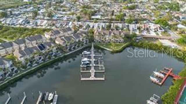 4303 SPINNAKER COVE LANE, Tampa, FL 33615