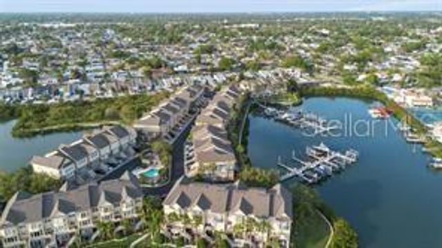 4303 SPINNAKER COVE LANE, Tampa, FL 33615