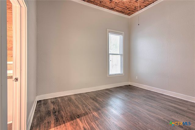 111 N 5th Street, Temple, TX 76501