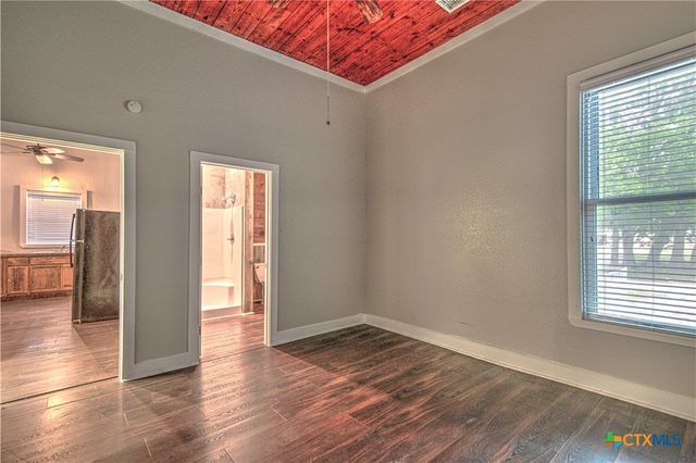 111 N 5th Street, Temple, TX 76501