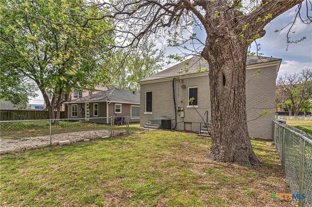 111 N 5th Street, Temple, TX 76501