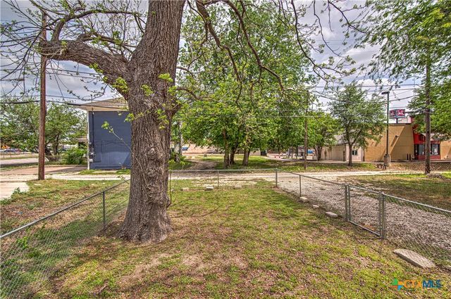 111 N 5th Street, Temple, TX 76501