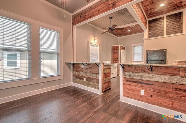 111 N 5th Street, Temple, TX 76501