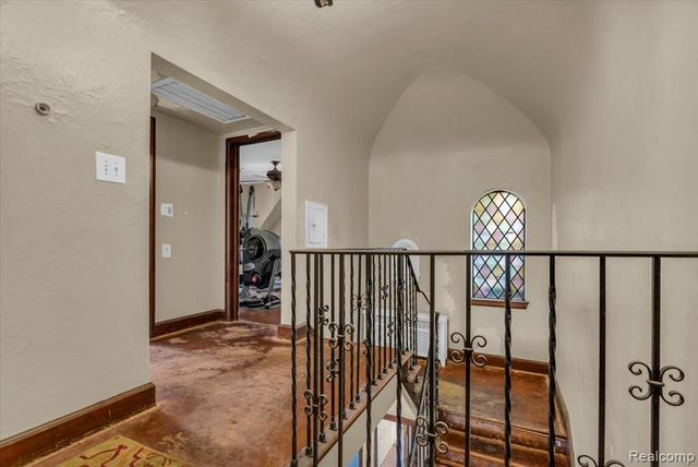 9355 W Outer Drive, Detroit, MI 48219