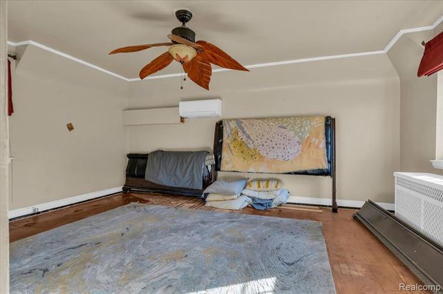 9355 W Outer Drive, Detroit, MI 48219