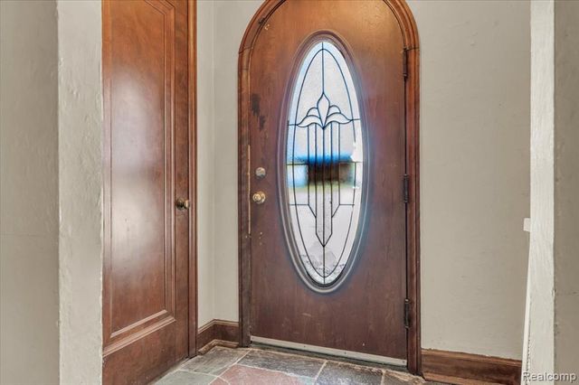 9355 W Outer Drive, Detroit, MI 48219