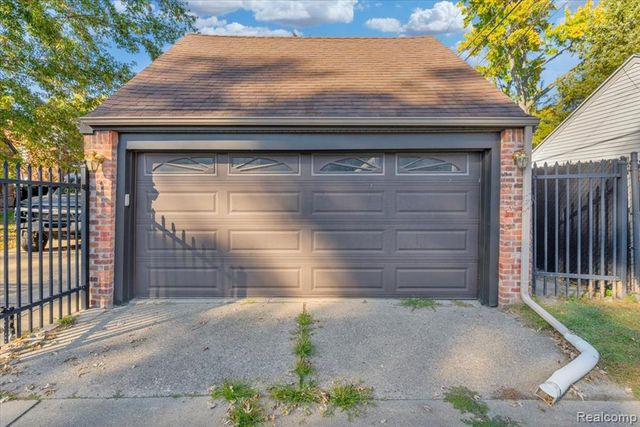 9355 W Outer Drive, Detroit, MI 48219