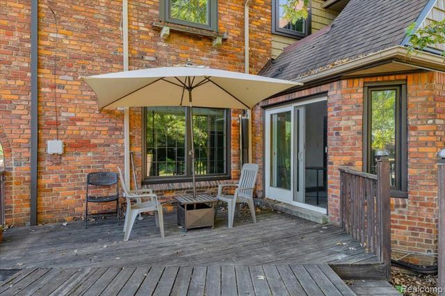 9355 W Outer Drive, Detroit, MI 48219