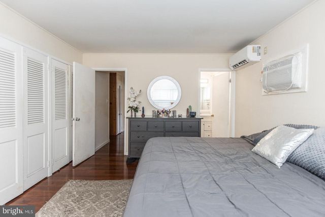 455 SNOWBALL DR, Levittown, PA 19056
