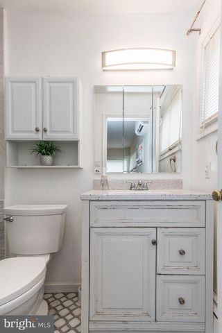 455 SNOWBALL DR, Levittown, PA 19056