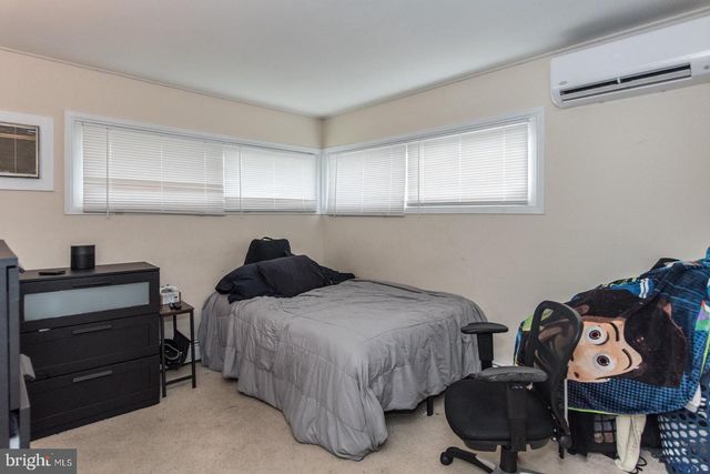 455 SNOWBALL DR, Levittown, PA 19056