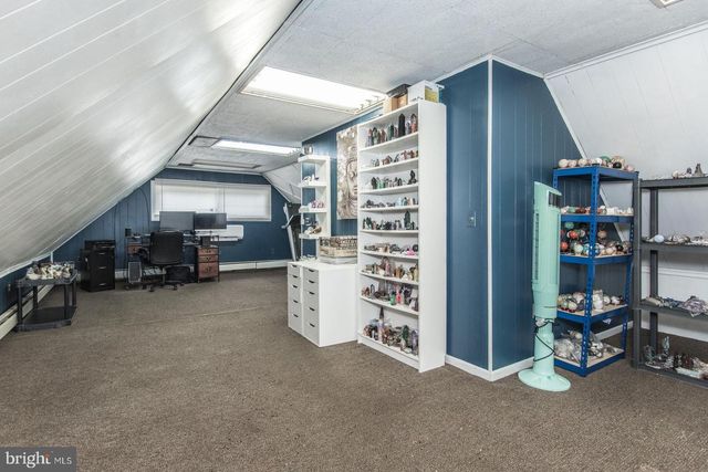 455 SNOWBALL DR, Levittown, PA 19056