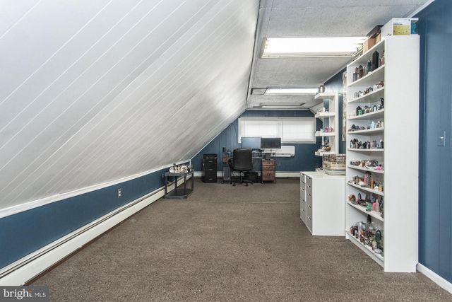 455 SNOWBALL DR, Levittown, PA 19056