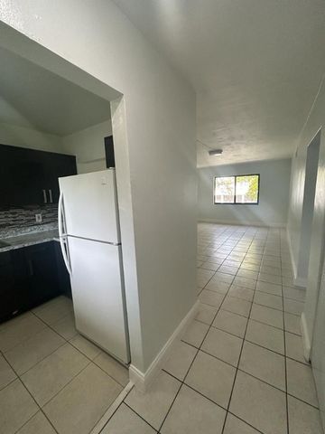 18253 NW 23rd Avenue 4, Miami Gardens, FL 33056