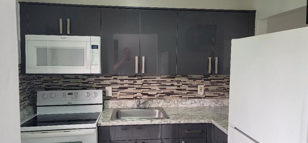 18253 NW 23rd Avenue 4, Miami Gardens, FL 33056