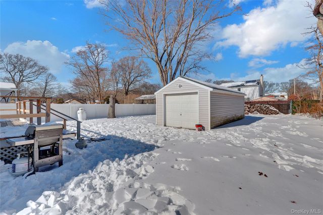 77 Baybright Drive, Shirley, NY 11967