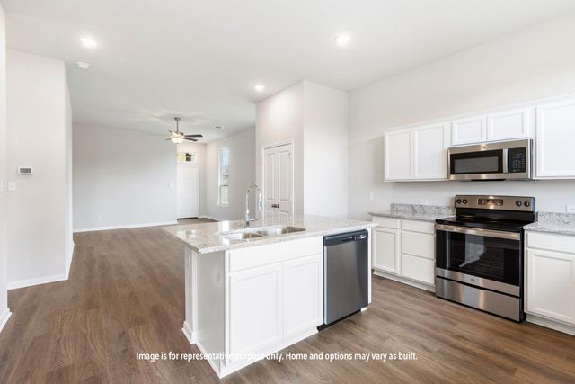 133 Walk Way DR, Jarrell, TX 76537