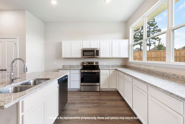 133 Walk Way DR, Jarrell, TX 76537