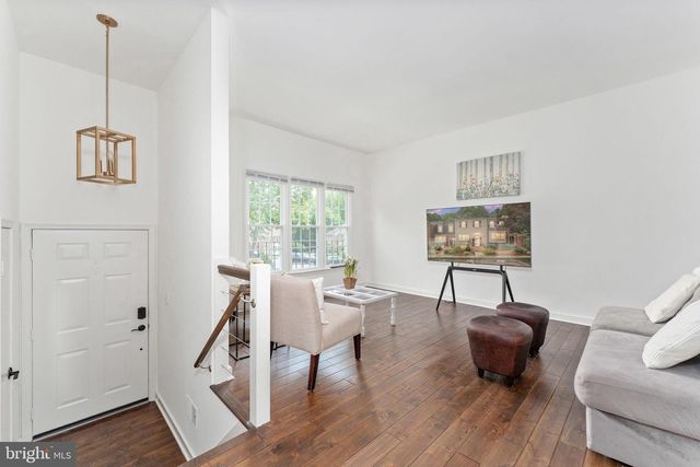 10456 MALONE CT, Fairfax, VA 22032