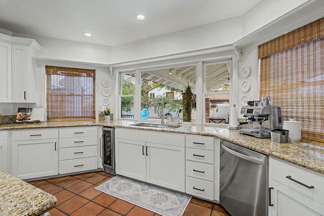 3411 E FOUNTAIN Street, Mesa, AZ 85213