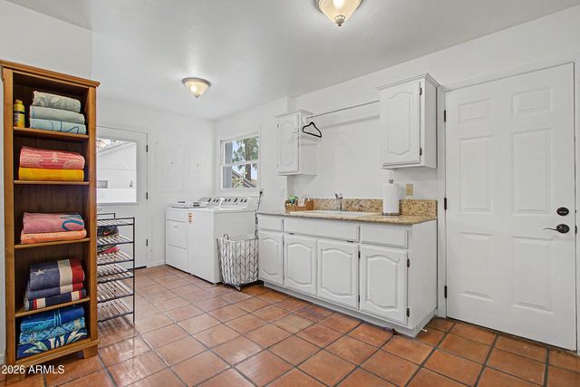 3411 E FOUNTAIN Street, Mesa, AZ 85213