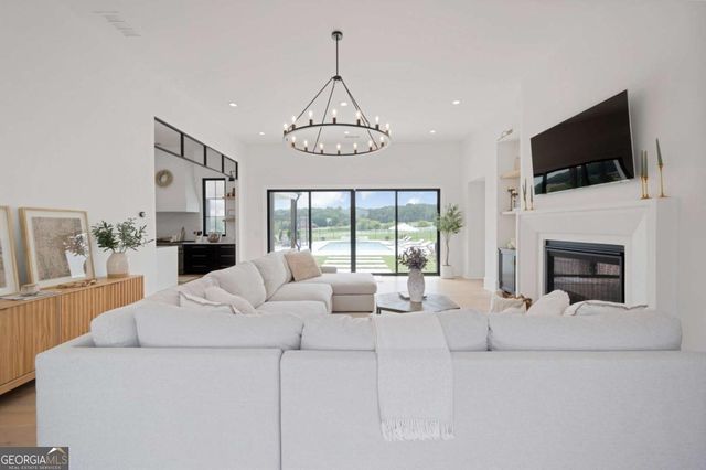 1054 Dee Kennedy Road, Auburn, GA 30011