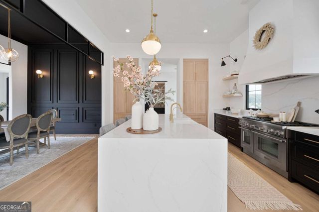 1054 Dee Kennedy Road, Auburn, GA 30011