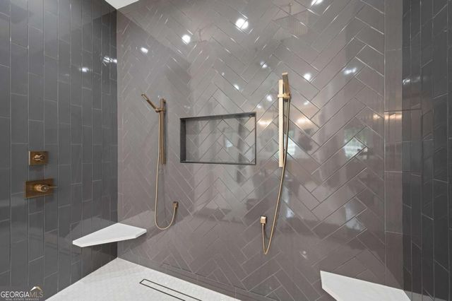 1054 Dee Kennedy Road, Auburn, GA 30011