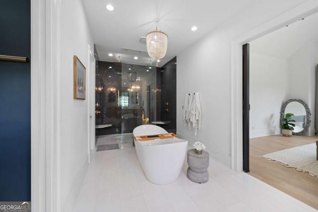 1054 Dee Kennedy Road, Auburn, GA 30011