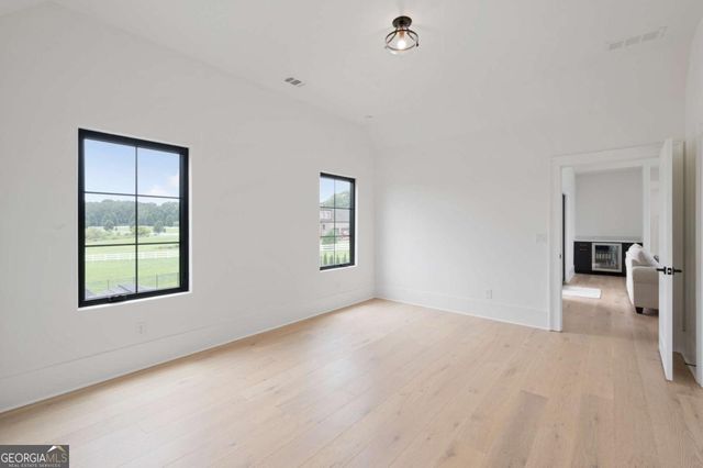 1054 Dee Kennedy Road, Auburn, GA 30011