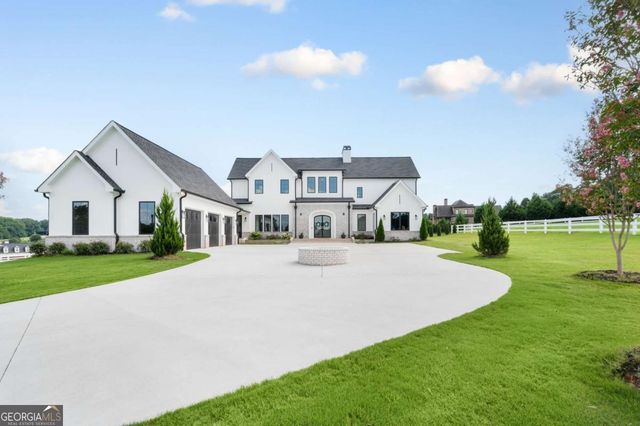 1054 Dee Kennedy Road, Auburn, GA 30011