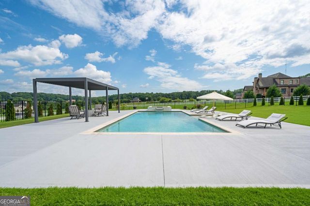 1054 Dee Kennedy Road, Auburn, GA 30011