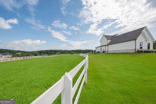 1054 Dee Kennedy Road, Auburn, GA 30011