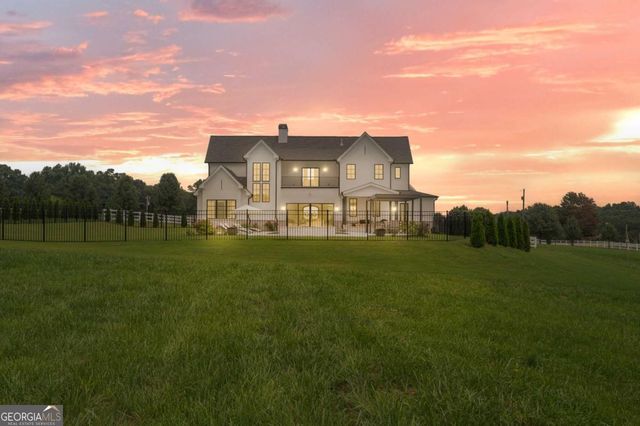 1054 Dee Kennedy Road, Auburn, GA 30011