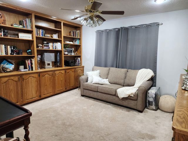 69 Horseshoe Drive, Joplin, MO 64804