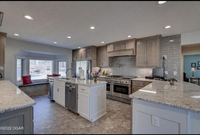 69 Horseshoe Drive, Joplin, MO 64804