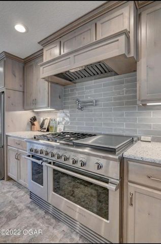 69 Horseshoe Drive, Joplin, MO 64804