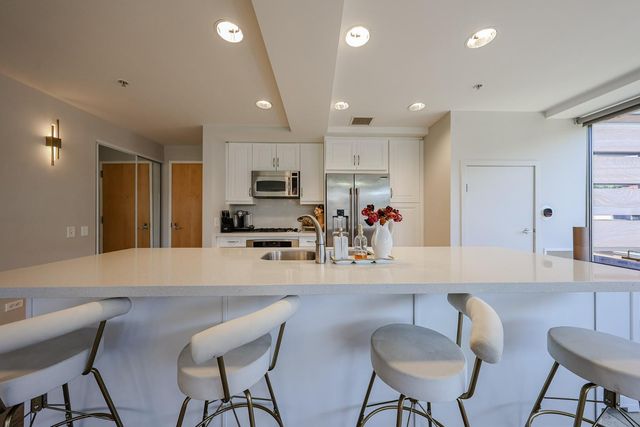 7137 E Rancho Vista Drive 5005, Scottsdale, AZ 85251