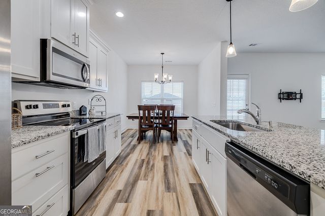 324 Abode Avenue, Hinesville, GA 31313