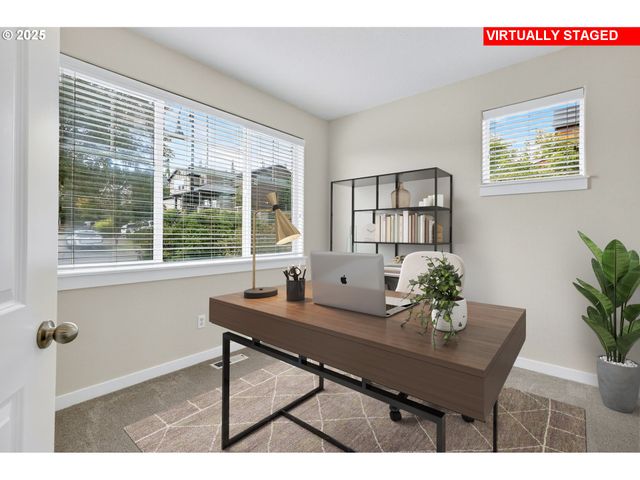 12818 Se MEADEHILL Ave, Happy Valley, OR 97086