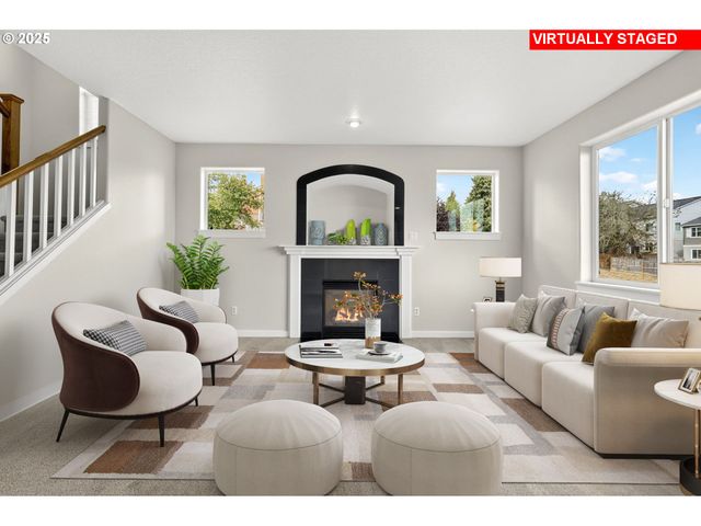 12818 Se MEADEHILL Ave, Happy Valley, OR 97086