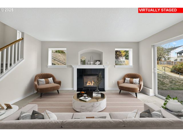 12818 Se MEADEHILL Ave, Happy Valley, OR 97086