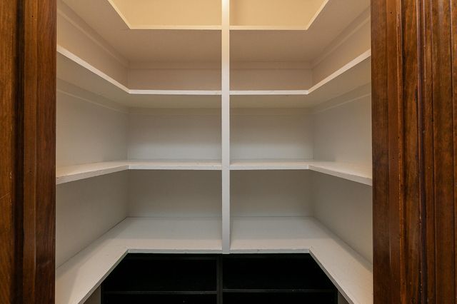 2337 S Mayfair Avenue, Springfield, MO 65804