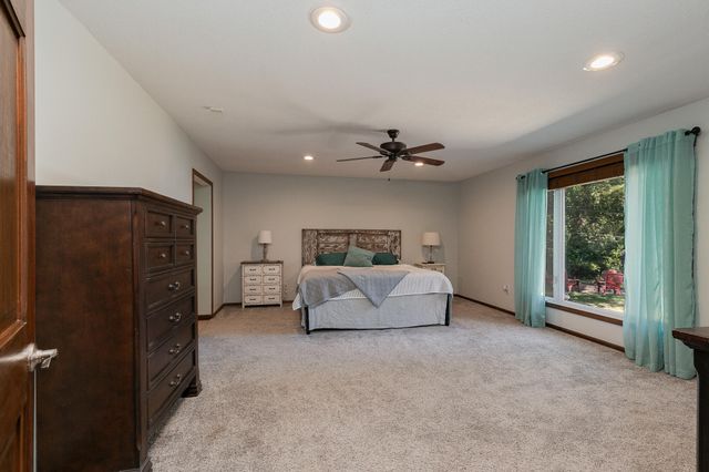 2337 S Mayfair Avenue, Springfield, MO 65804